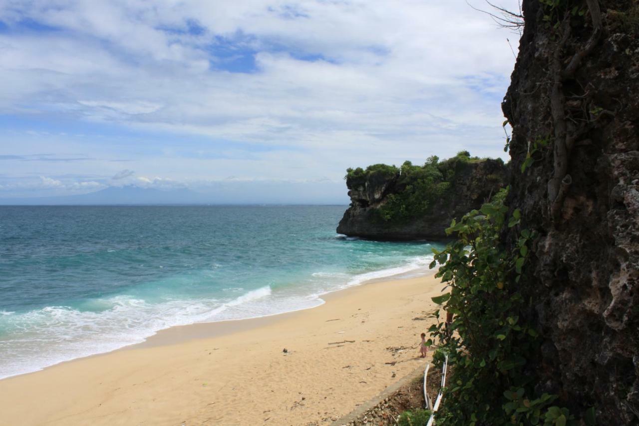 Jimbaran Balangan Beach Front Villa Nakar Pecatu  Exterior photo